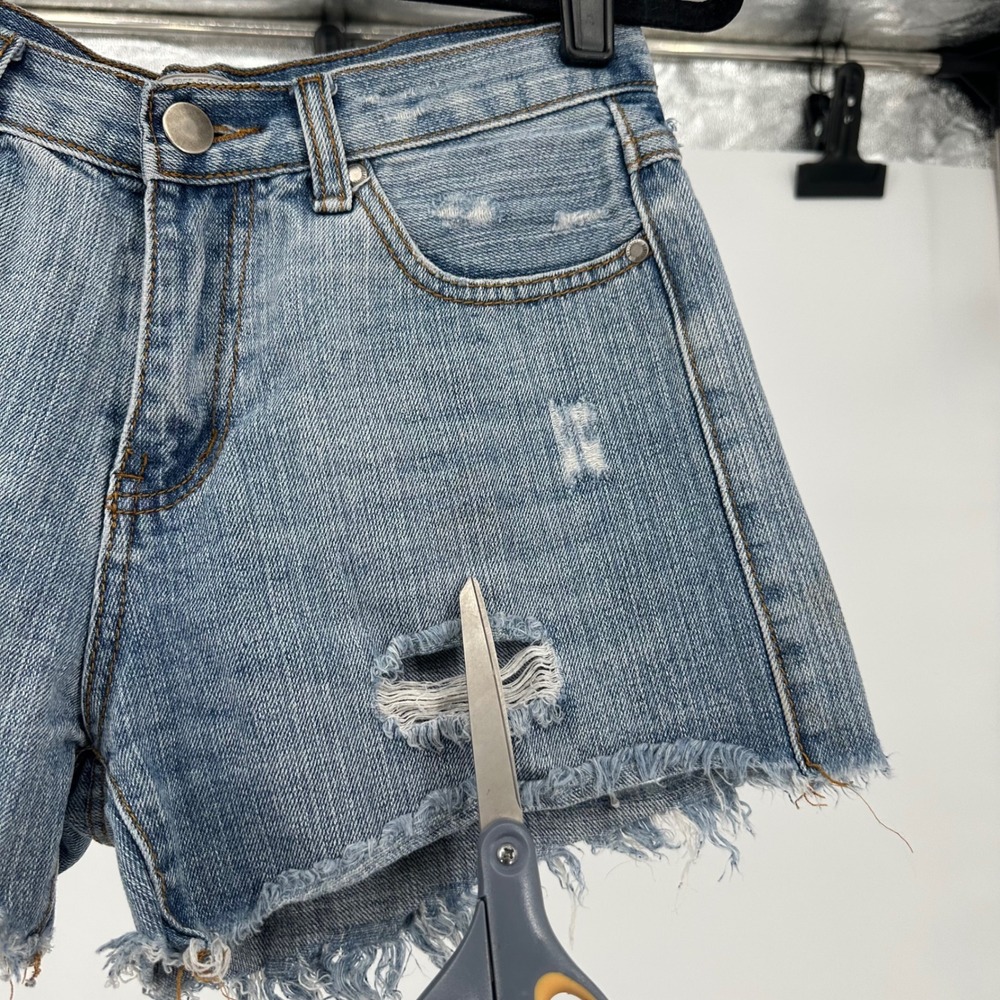 Free People Blue Denim Distressed Cut Off Raw Hem Denim Shorts Butt Holes 29 - Picture 4 of 7